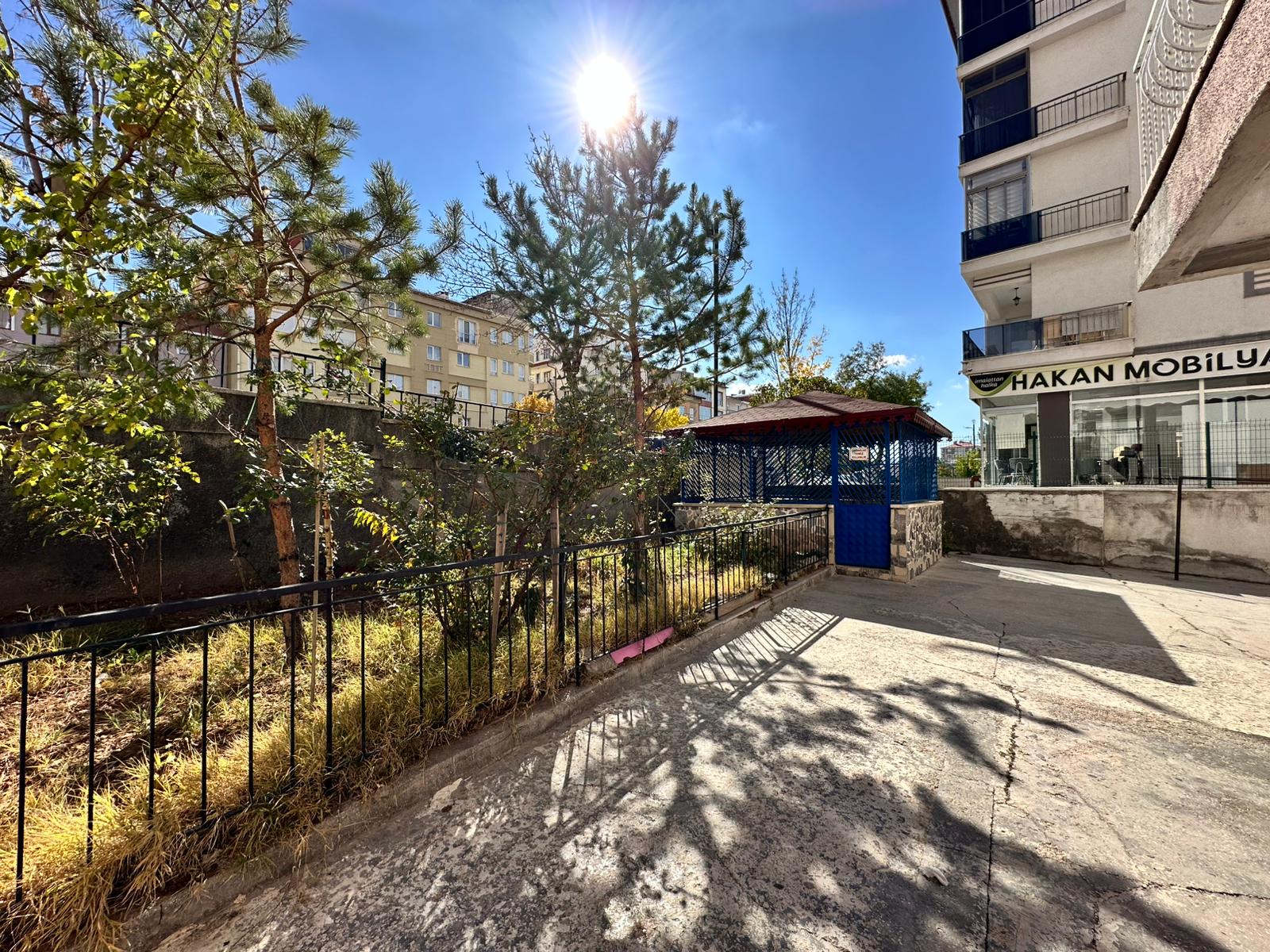BUHARA CADDESİ ÜZERİNDE GENİŞ VE AYDINLIK SATILIK 3+1 fotoğraf 4