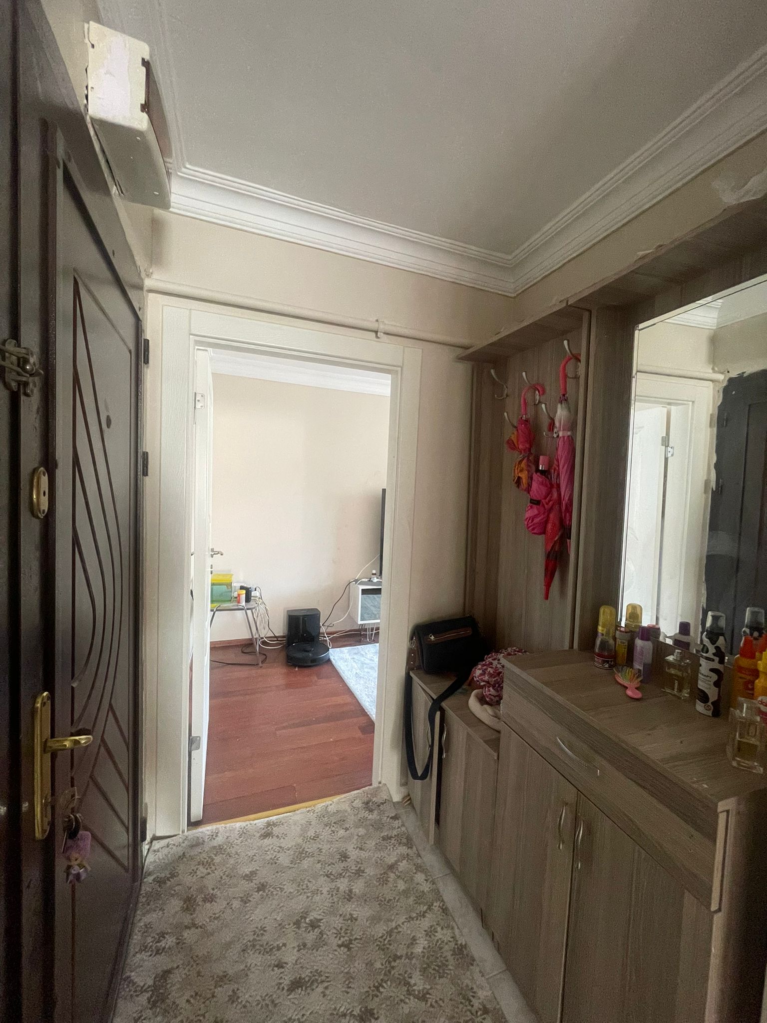 Etimesgut Elvankent' de Merkezde, Önü Açık ve Ferah 4+1 dublexFavorilerime EkleYazdırFacebook ile paylaş X ile paylaş E-posta ile gönder fotoğraf 15