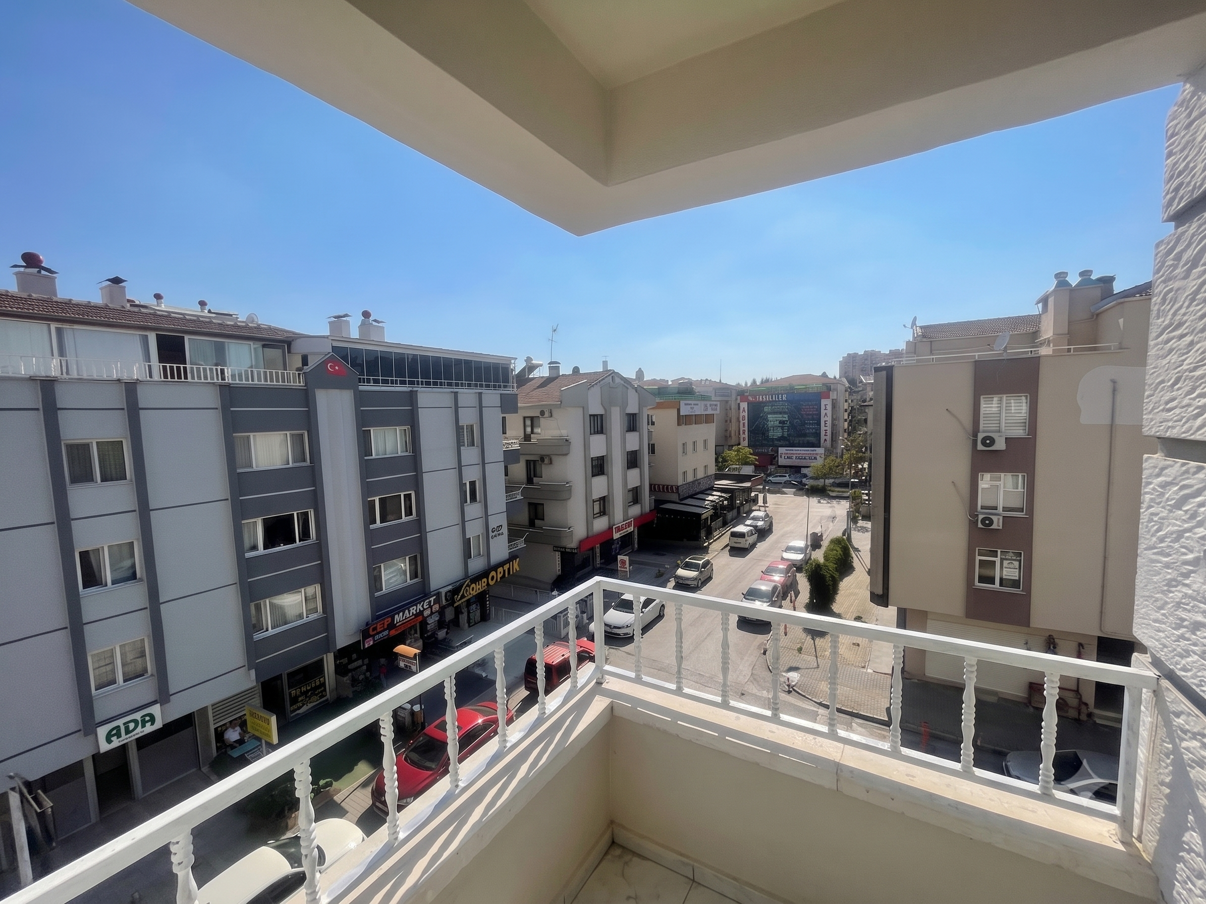 Etimesgut Elvankent' de Merkezde, Önü Açık ve Ferah 4+1 dublexFavorilerime EkleYazdırFacebook ile paylaş X ile paylaş E-posta ile gönder fotoğraf 9
