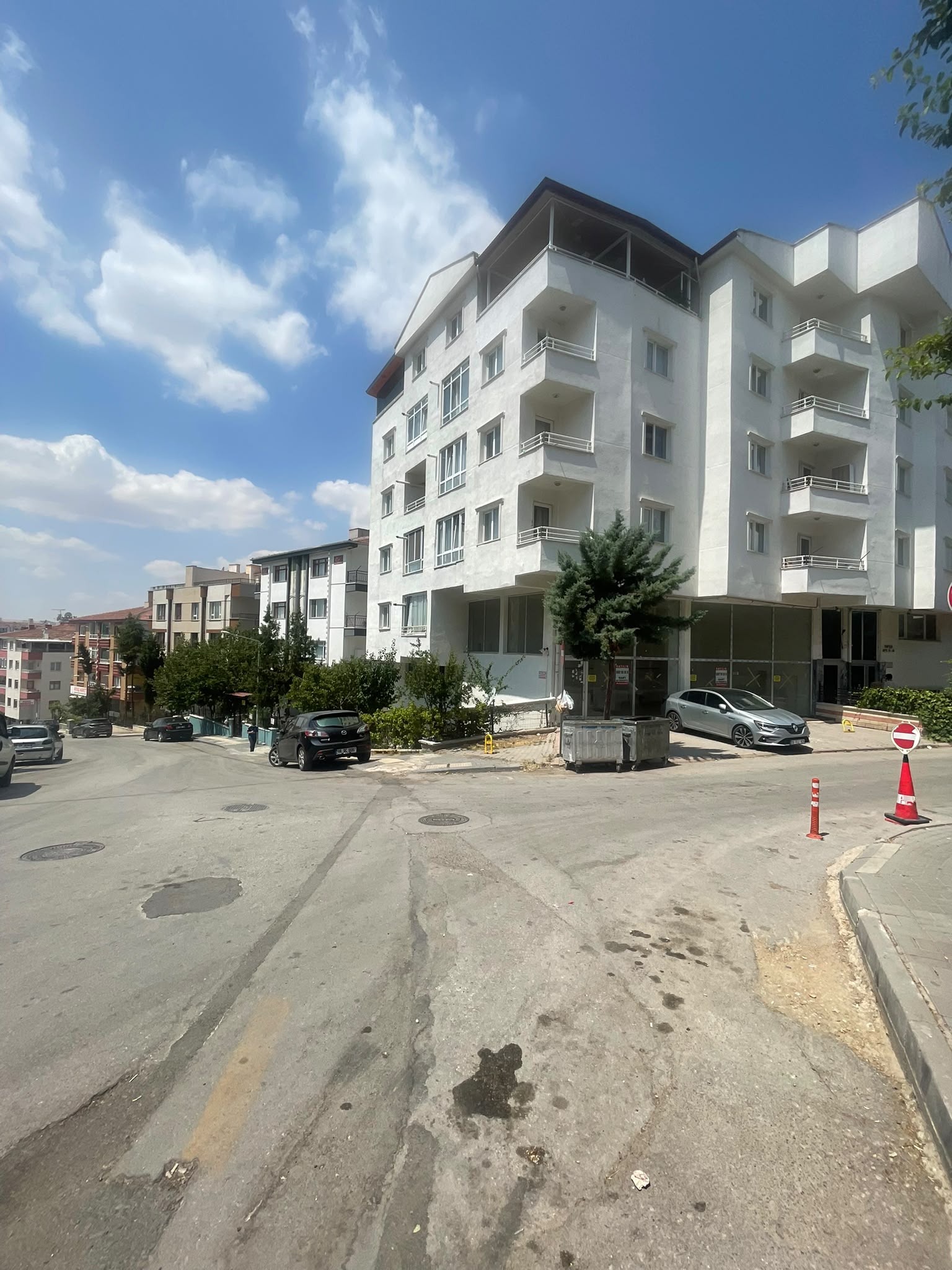Etimesgut Topçu'da Ana Caddeye Yakın 65 m² Satılık Dükkan fotoğraf 8