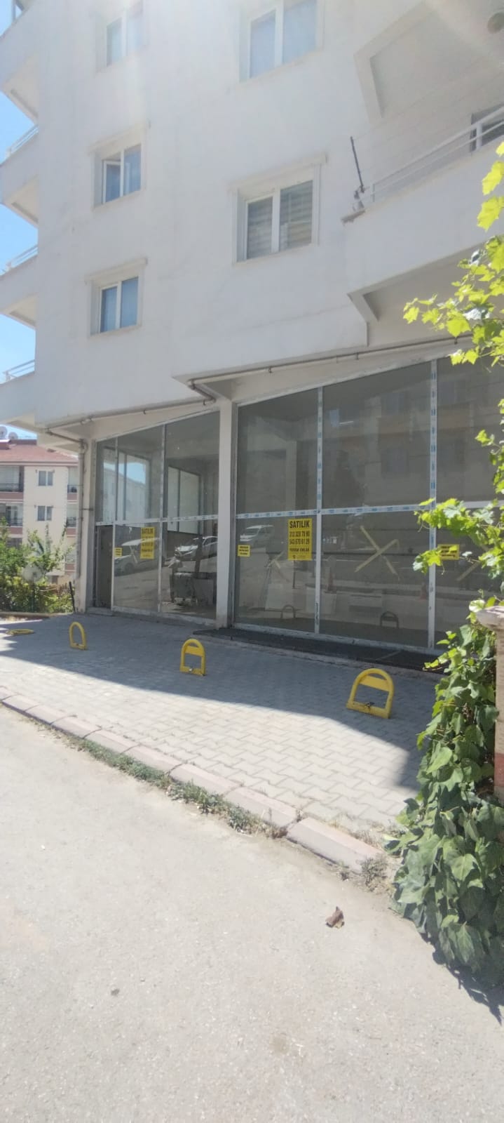 Etimesgut Topçu'da Ana Caddeye Yakın 65 m² Satılık Dükkan fotoğraf 3