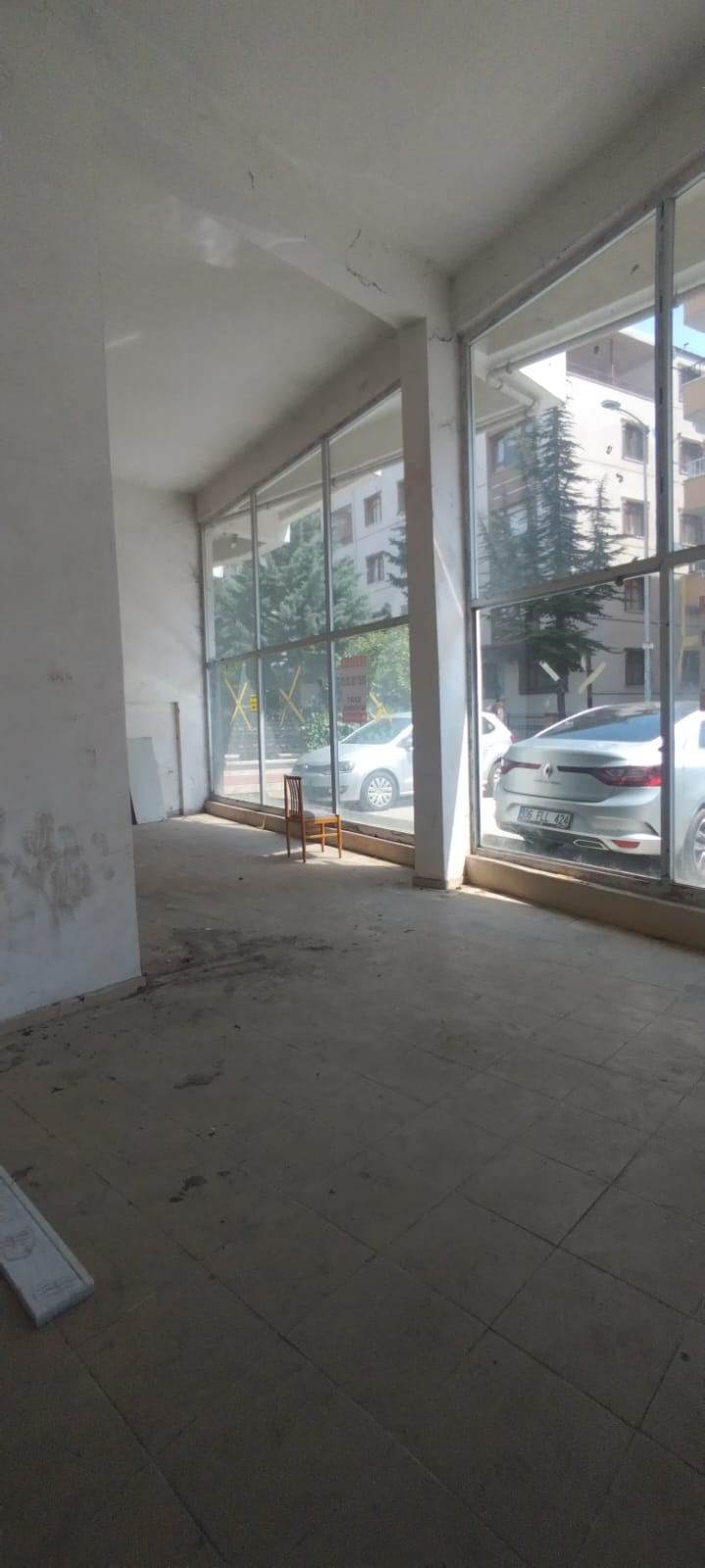 Etimesgut Topçu'da Ana Caddeye Yakın 65 m² Satılık Dükkan fotoğraf 4