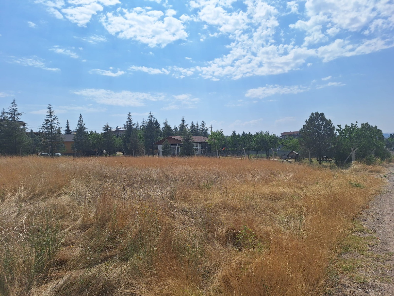 ANKARA GÖLBAŞI BAHÇELİEVLER 'DE ÖNÜ PARK 750M² VİLLA İMARLI ARSAr fotoğraf 7